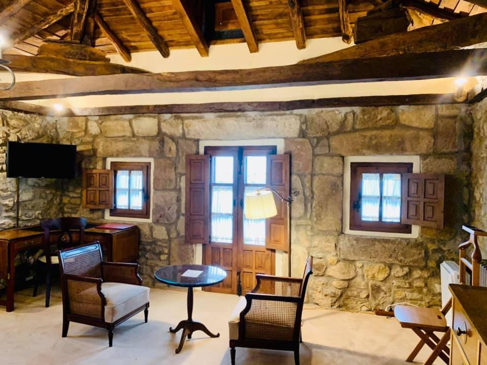 Posada La Torre De La Quintana 里恩多 外观 照片