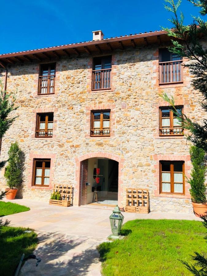 Posada La Torre De La Quintana 里恩多 外观 照片